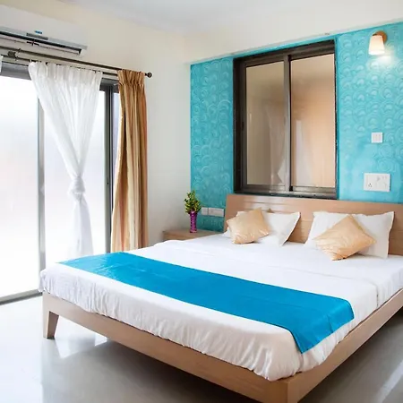 Palm Air By Goa Stays